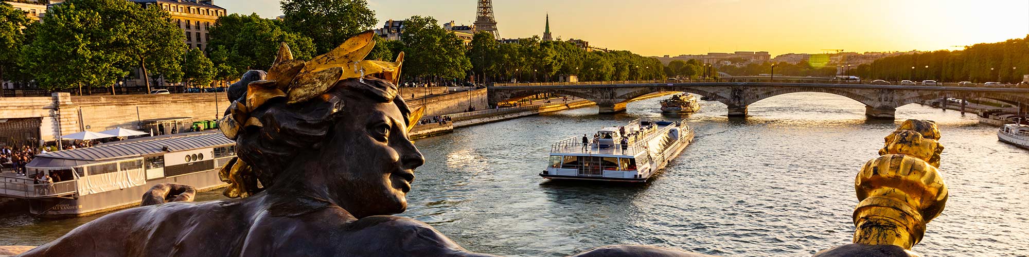 Apresentação da Compagnie des Bateaux‑Mouches®