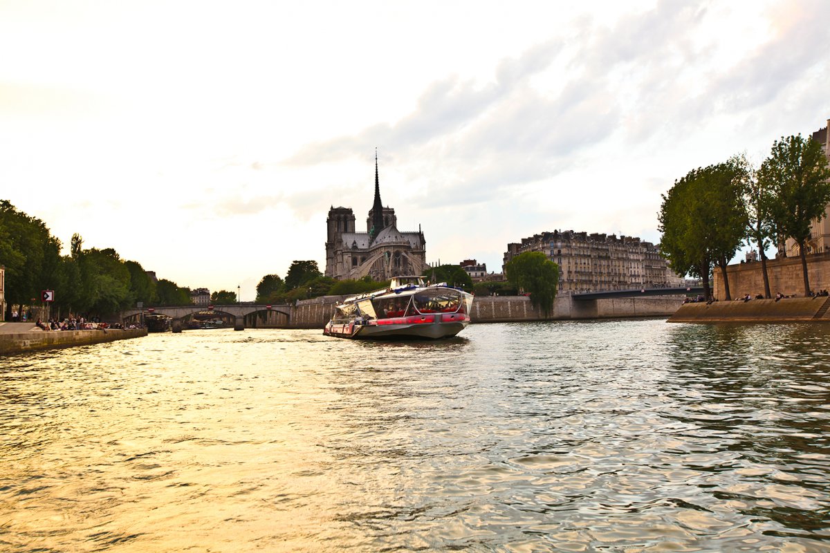 Bateaux Mouches histoire